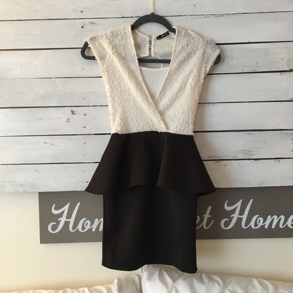 Peplum Dress 🔥 - Picture 6 of 6